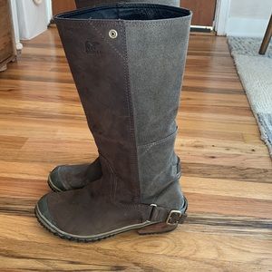 SOREL Forest Green aSuede/ Brown Leather Boots size 7.5